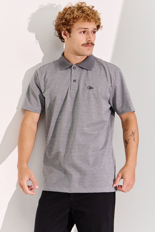Camisa Polo Masculina com Bordado Ambiguous